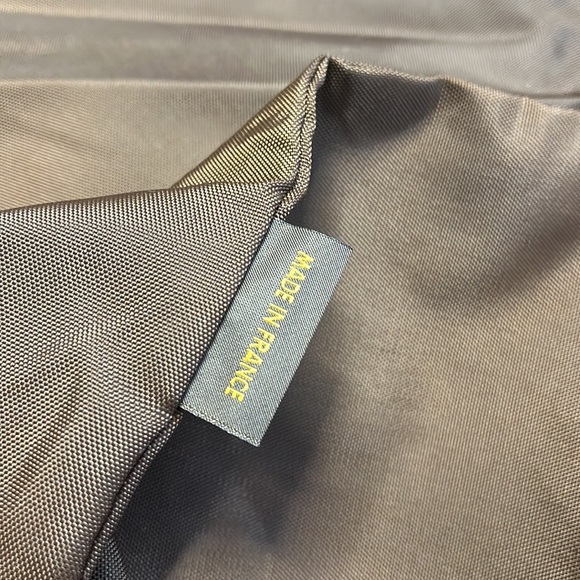 Louis Vuitton Garment Bag - Picture 9 of 12